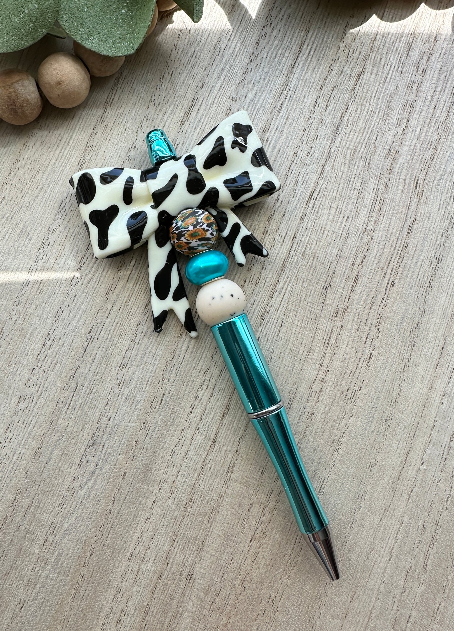 Off White Cow Print Big Bow Pen